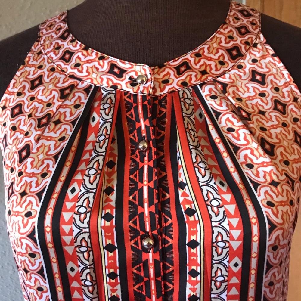 White House Black Market sleeveless shirt - Picture 2 of 4